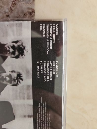 U2  CD - October