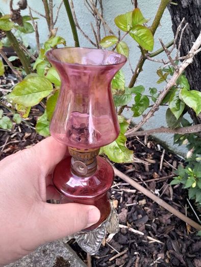 19ct  crambery oil lamp