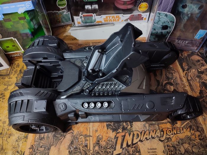 Batmobile 2 in 1 Vehicle ! Batman The Caped Crusader ! 2020 !