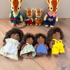 Sylvanian Families - Giraffe and Hedgehog Families