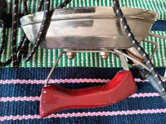 Vintage GEC Iron
