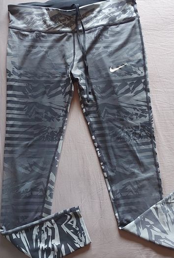 Nike Leggins, brand new, Size L