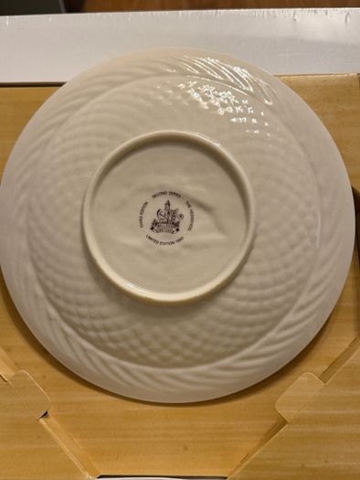 Belleek Hedgehog Plate. Limited Edition 1980. Christmas.