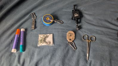 Fly fishing assorted bits
