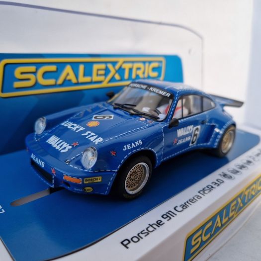Scalextric C4398 Porsche 911 Carrera RSR Slot Car ( Gt touring )