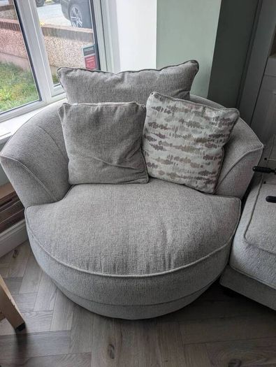 Large Swivel Cuddle Chair