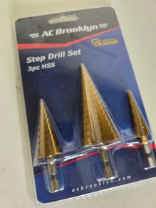 Step bit set