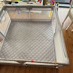 Play Pen with 2 mattress