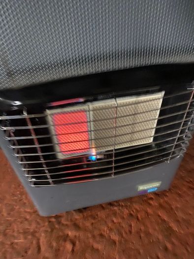 Superser gas heater with gas cylinder