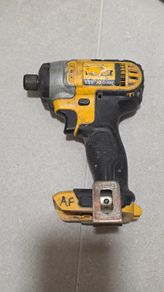 DeWalt DCF885 Impact Driver