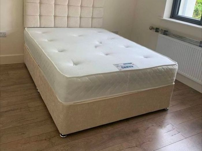 Small double bed, Beds