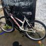 26 Inch Speczilzed Hardrock bike Image 3