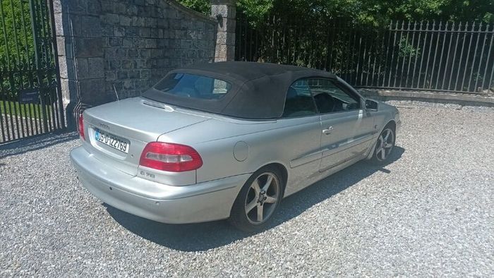 Volvo C70 2005