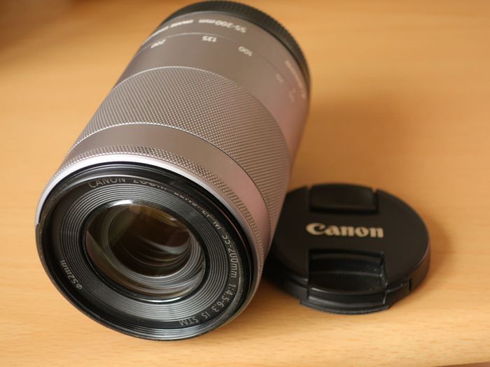 Canon EF-M 55-200mm f/4.5-6.3 Image Stabilizer STM lens