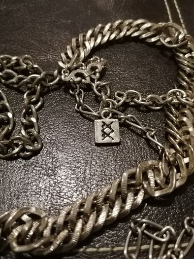 Unusual Belt +brecelet skull & Skeletons