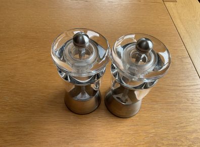 Cole and Mason salt and pepper grinders