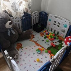 Baby playpen