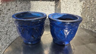 Plant pots