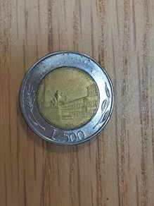 Italy 500 lire coin
