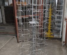 Shop display spinner