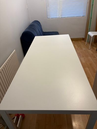 IKEA Vangsta extendable table - white