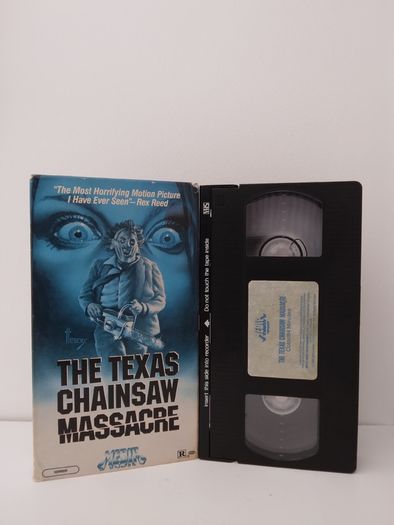 The Texas Chainsaw Massacre 1974 Rated R VHS Pal.