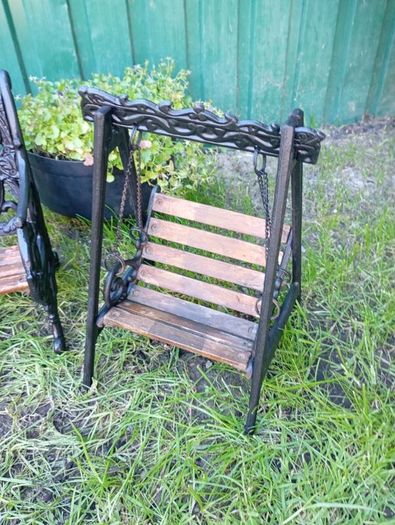 Mini garden ornament