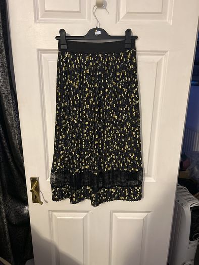 midi skirt