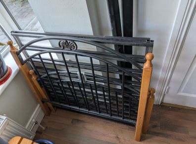 Single bed, metal frame