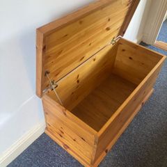 Blanket box