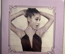 Ari Ariana Grande eau de parfum