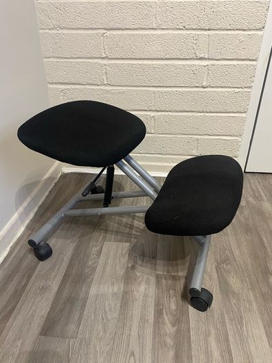 kneeling stool