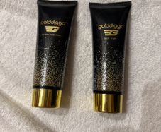 1 x Golddigga Body Wash. 1x Golddigga Body Lotion
