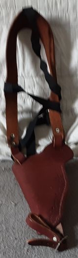 leather shoulder holder