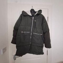 Dark green puff jacket
