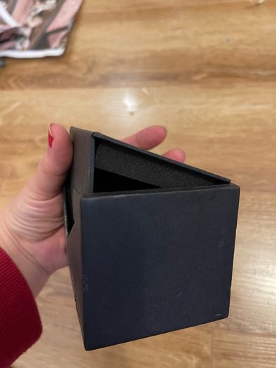 An empty original Tag box