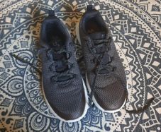 black under armour trainers