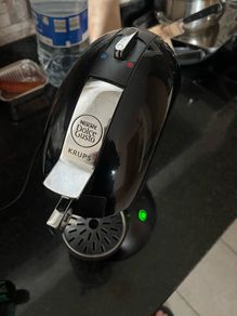 Dolce Gusto capsules coffee machine