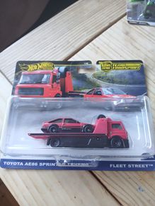 2025 Hot Wheels Team Transport Toyota AE86 Sprinter Trueno , Fleet Street