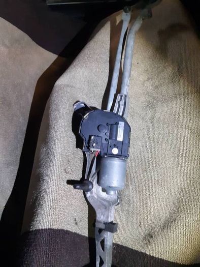 Mercedes C Class W204 C250 Cdi 2007-2011 Front Wiper Motor & Linkage A2048201140