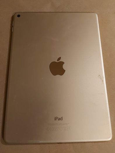 Bundle Of Apple Devices For Parts - Iphones - Ipad - Macbook