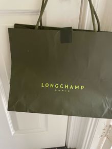 Longchamp wrapping