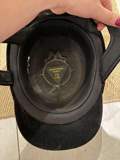 childs horse riding helmet