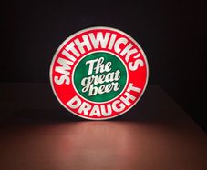 Smithwicks Lightbox