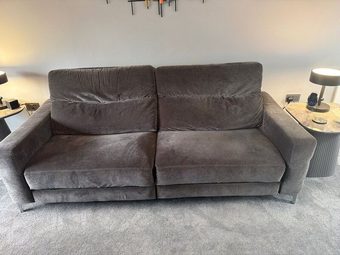 Sitting room suite. 3/4 seater recliner, and chair