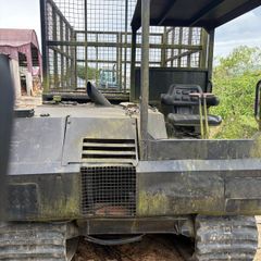 Track dumper