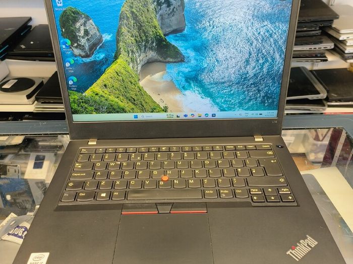Lenovo ThinkPad L14 14.1", Intel Core i5 10310U (10th Gen) 2.11GHz 16GB RAM 500GB SSD Windows 11 Pro