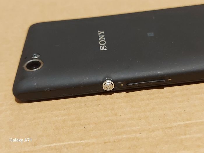 Sony Xperia M, Model C1905 in excellent cosmetic condition, Pin Locked, For parts or repair