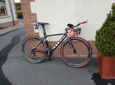 Cube Aerium HPA Pro 2017 Triathlon bike with Mavic Cosmic carbon wheelset included.