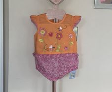 Brand New Baby Girls Romper from Marks & Spencer, Age 0-3 months / EU 56cm.